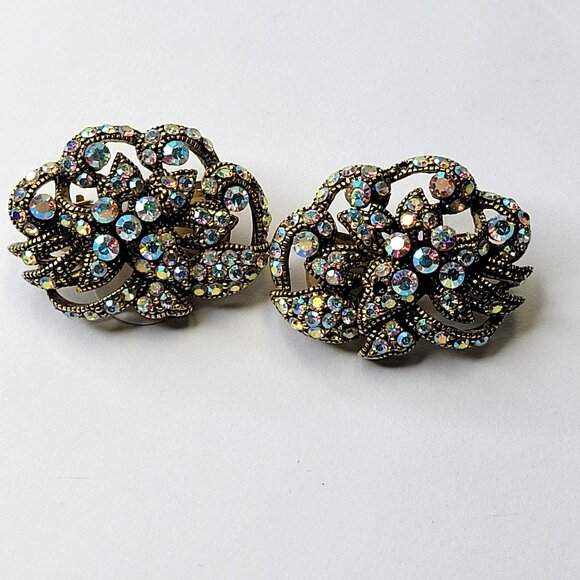 Vintage Crystal Clip Ons - Picture 1 of 8